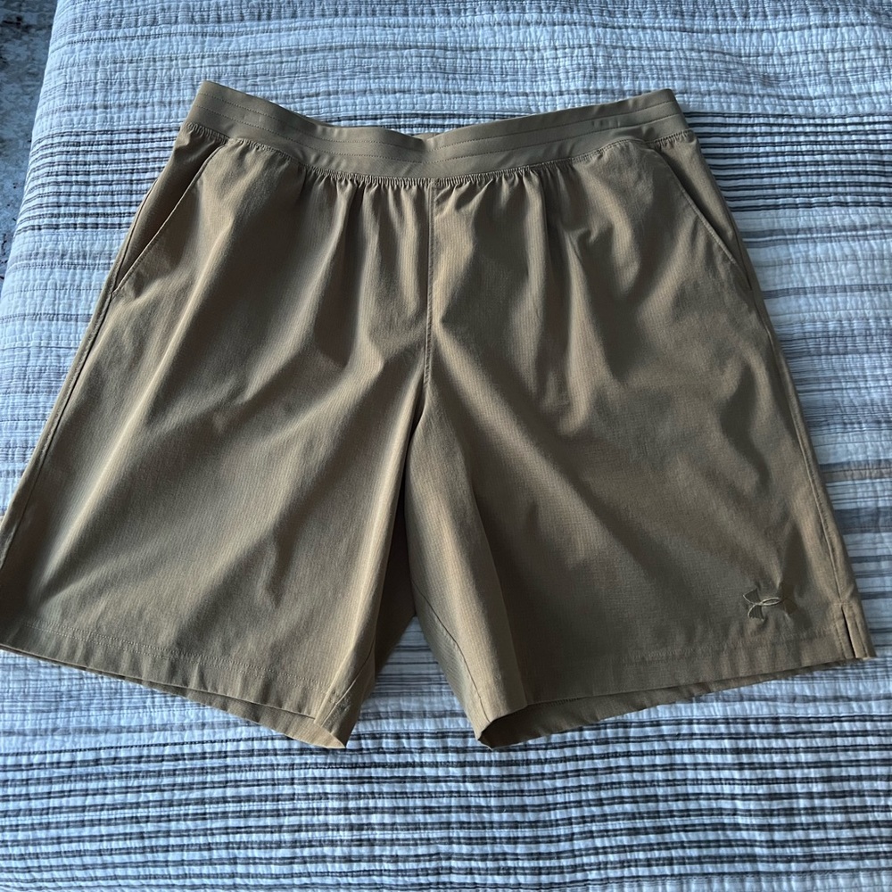 Men's UA Motivator Vented Coach's Shorts XL